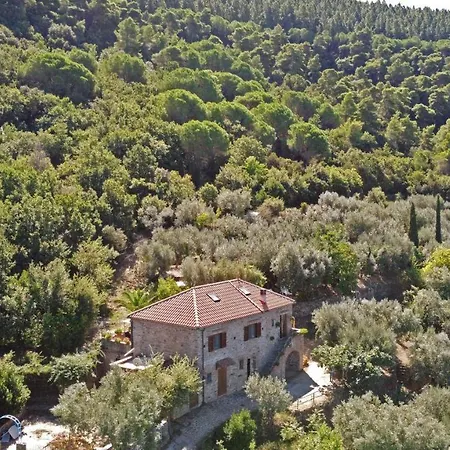 Casale Panoramico In Cilento Per 6 *